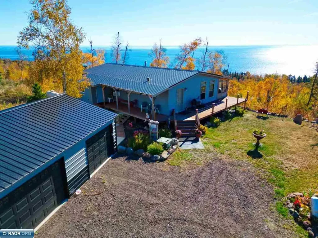 10173 Little Marais Tr., Silver Bay