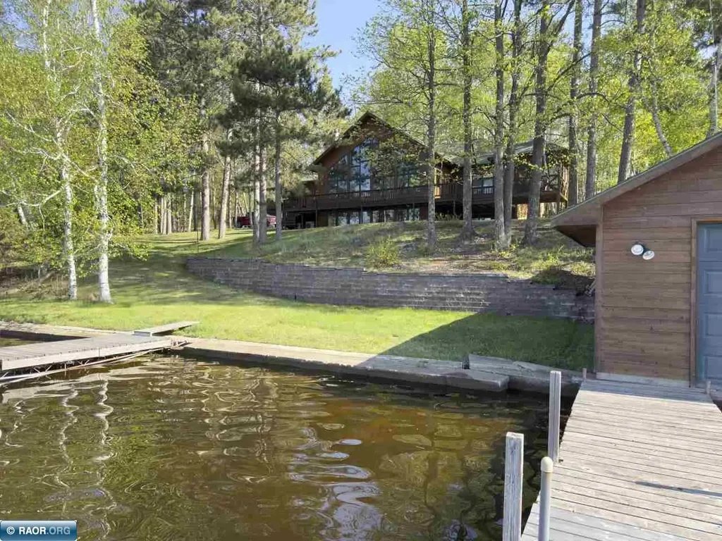 1880 S Everett Road, Tower