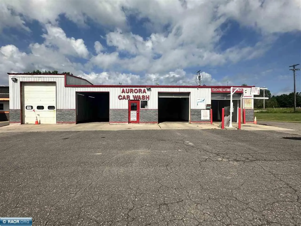 101 Main St S, Aurora