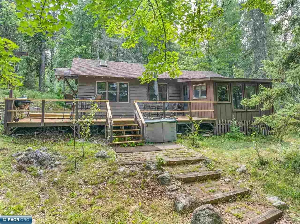 8433 Timber Bay Rd, Babbitt