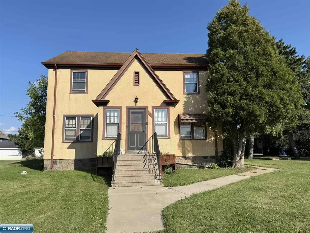 1928 5th Ave E, Hibbing