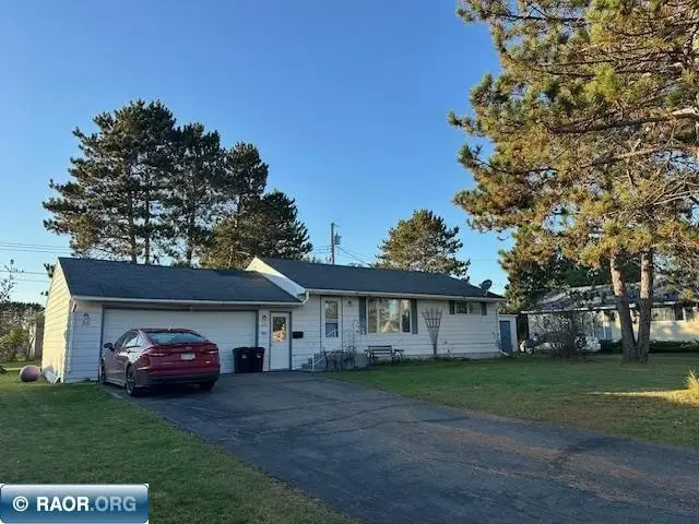 35 Garden Circle, Babbitt