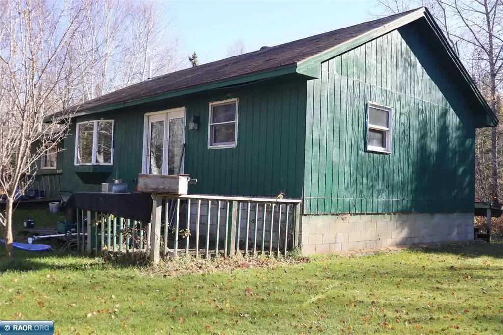 15939 County Road 536, NASHWAUK