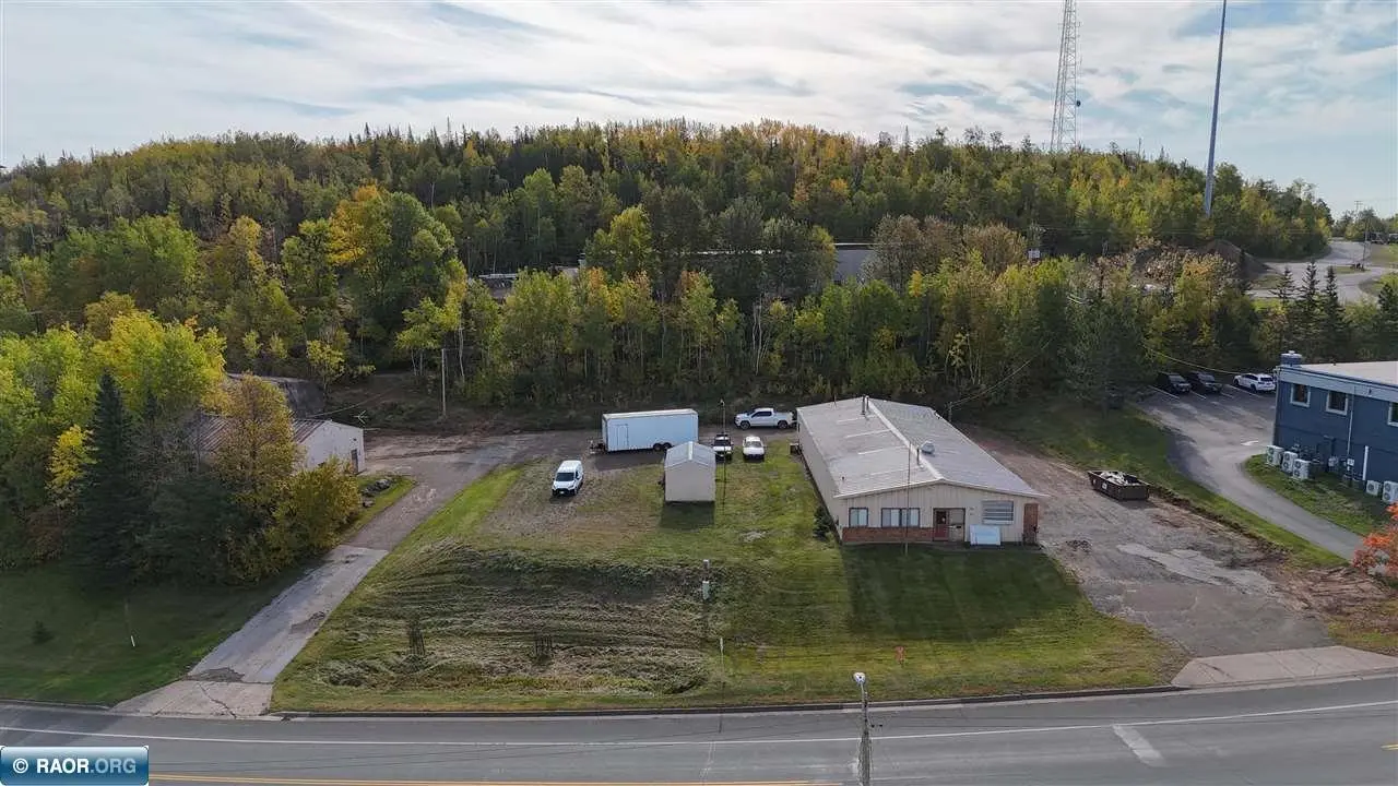 83 Outer Dr, Silver Bay