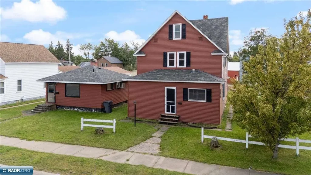 213 & 215 W 4th Ave, Aurora