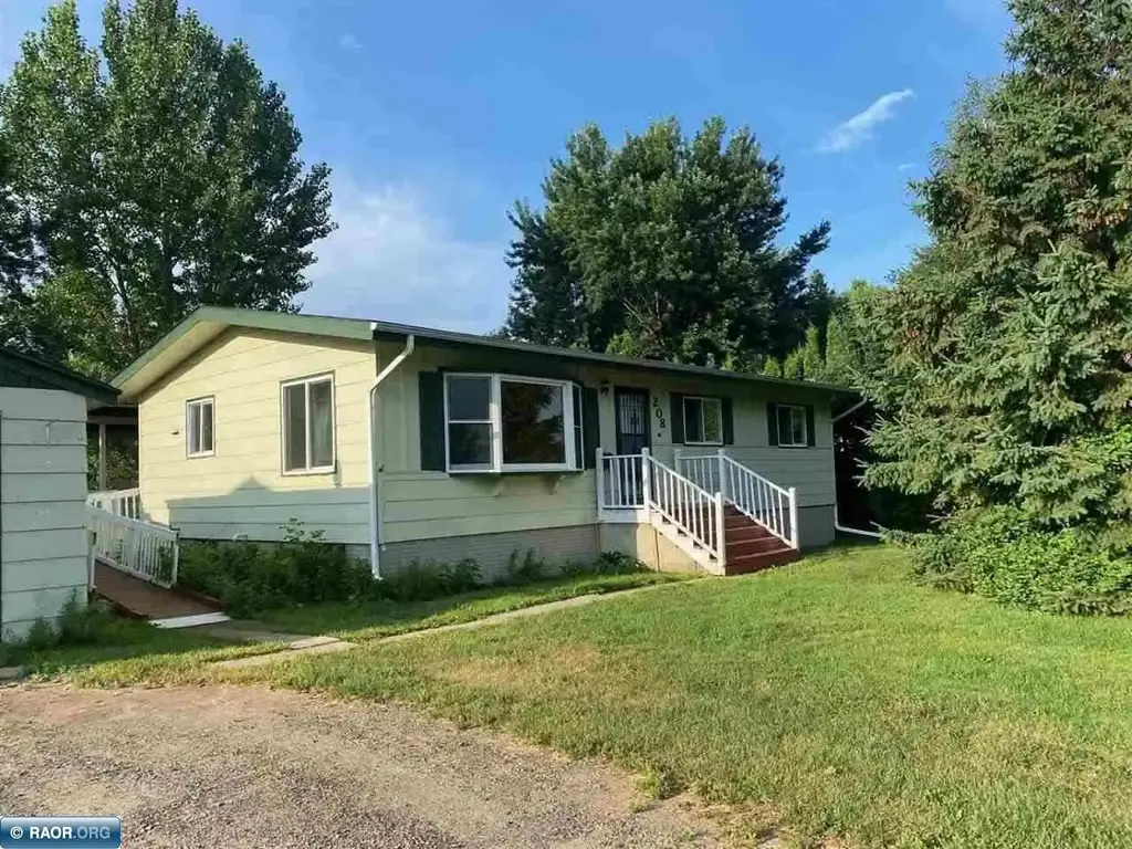 208 Andover Rd, Hoyt Lakes