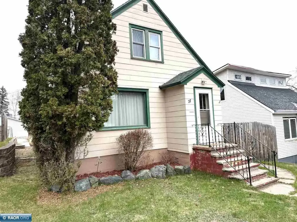 37 E Boundary, Ely
