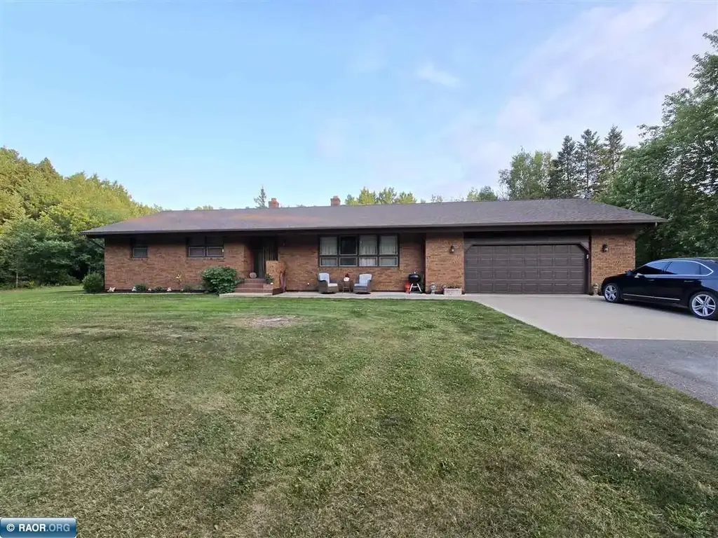 16121 Creek Road, Nashwauk