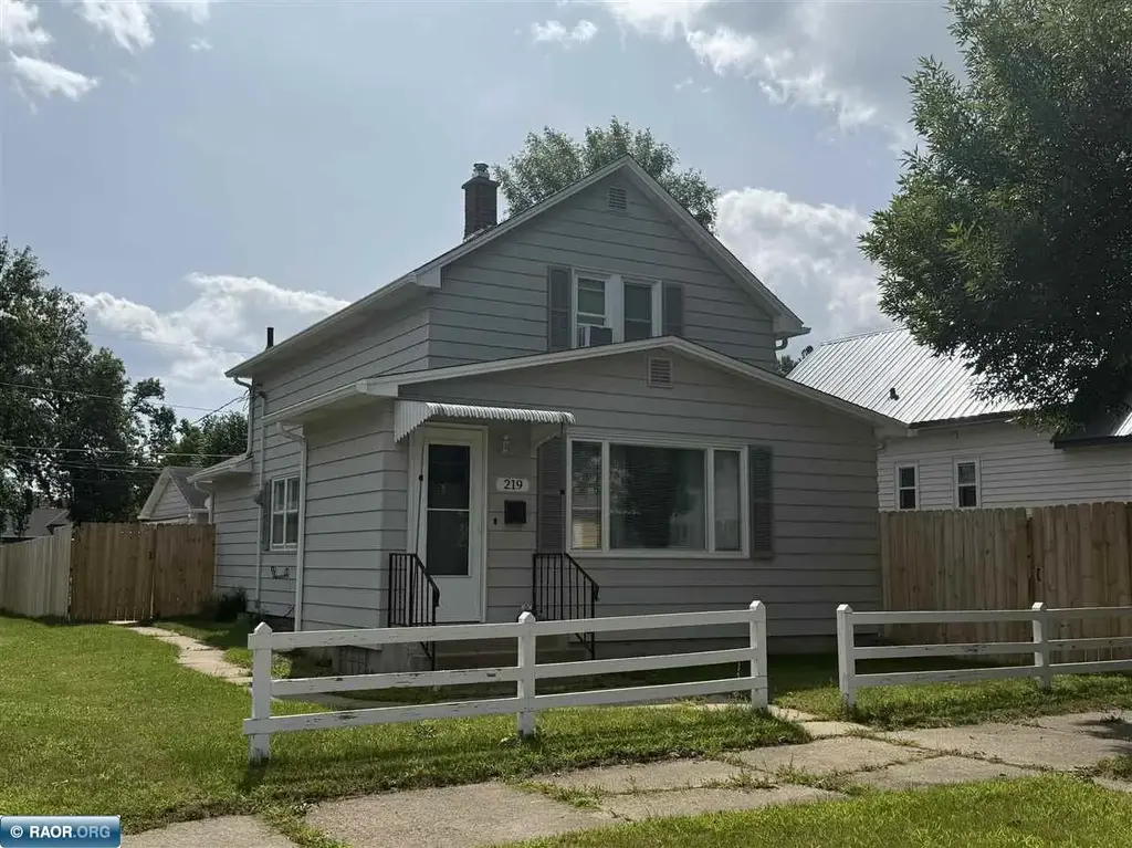 219 Sw 8th St, CHISHOLM