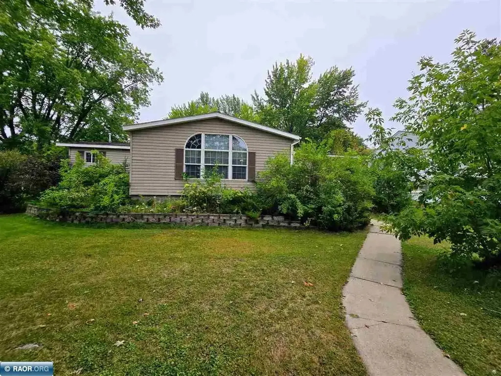 204 Congdon Ave, Coleraine