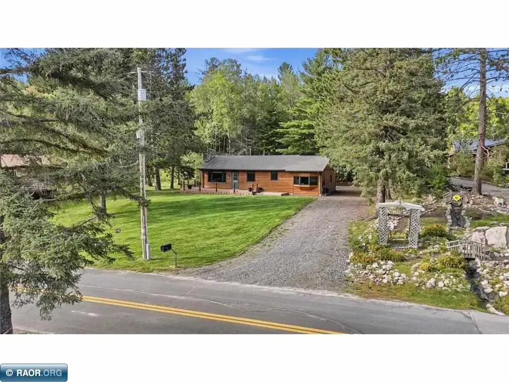 10255 Ash River Trail, Orr