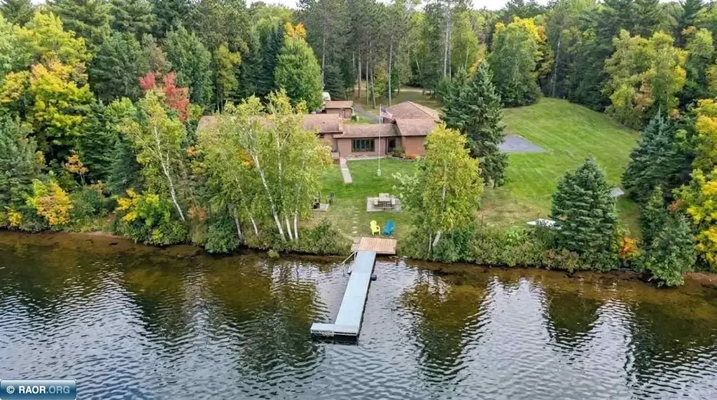 7723 Sunset Trail, Britt