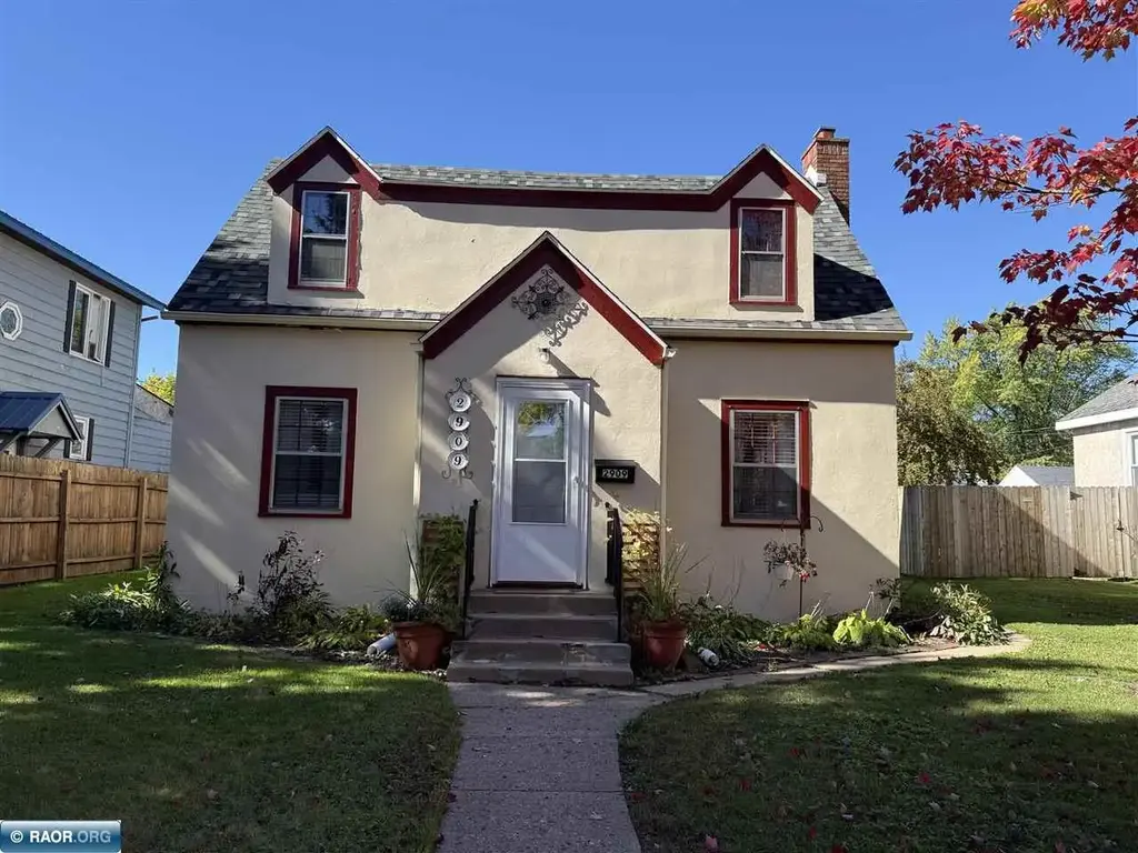 2909 2nd Ave, Hibbing