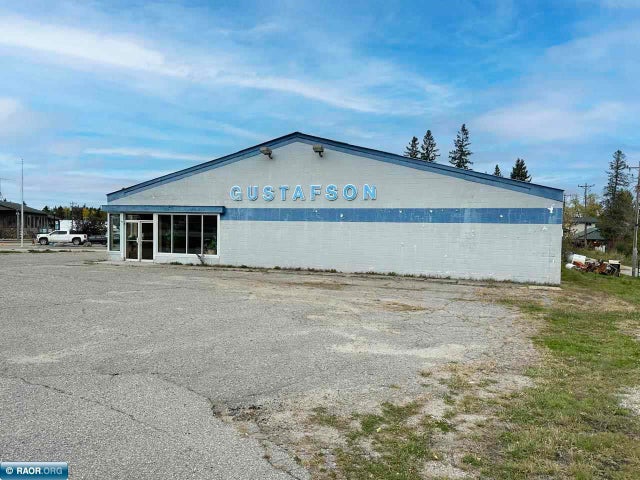 10 S Highway 53, Cook