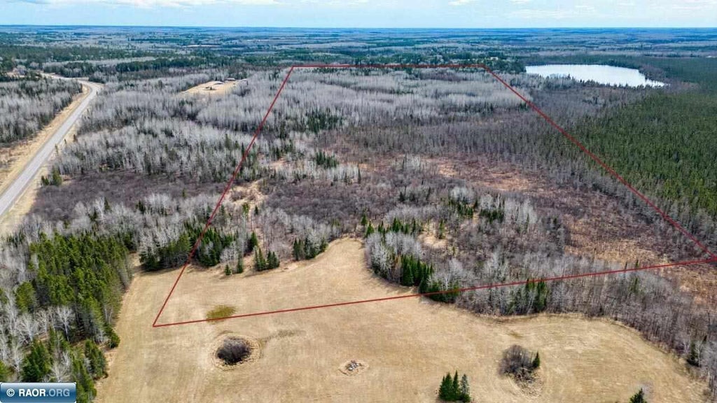 5303 Markham Road, Makinen