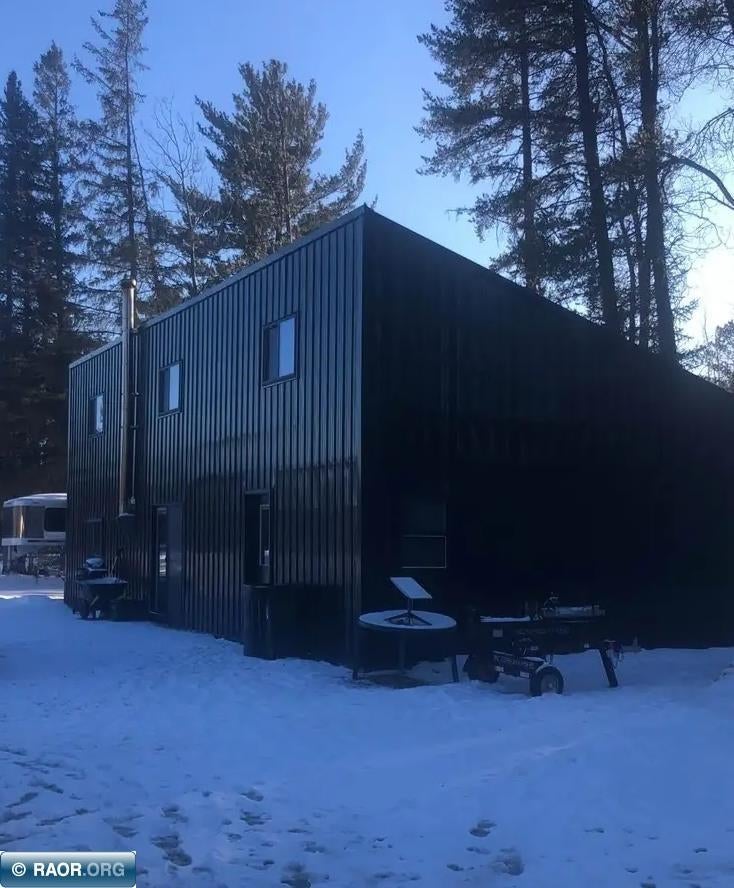 6697 Wilson Road, Makinen