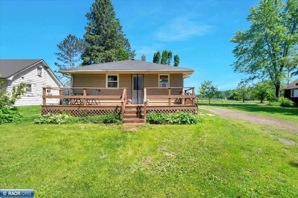 4616 West Road, Moose Lake