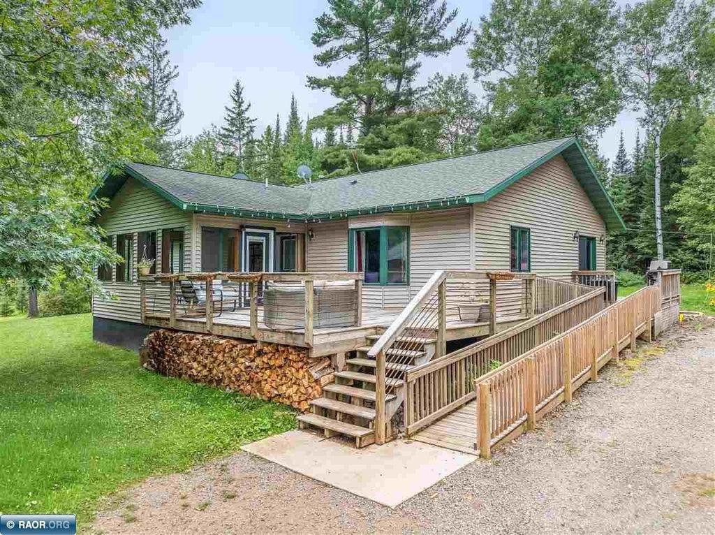 7345 Rahkola Road, Embarrass
