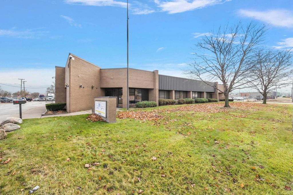 24650 Sherwood Avenue, CenterLineCity_Macomb