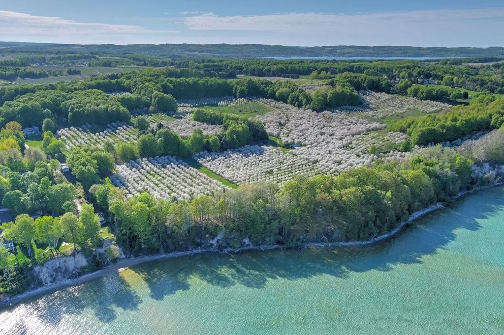 S Lee Point Road, BinghamTownship_Leelanau