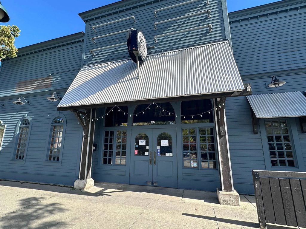 423 S Union Street, TraverseCityCity_GrandTraverse