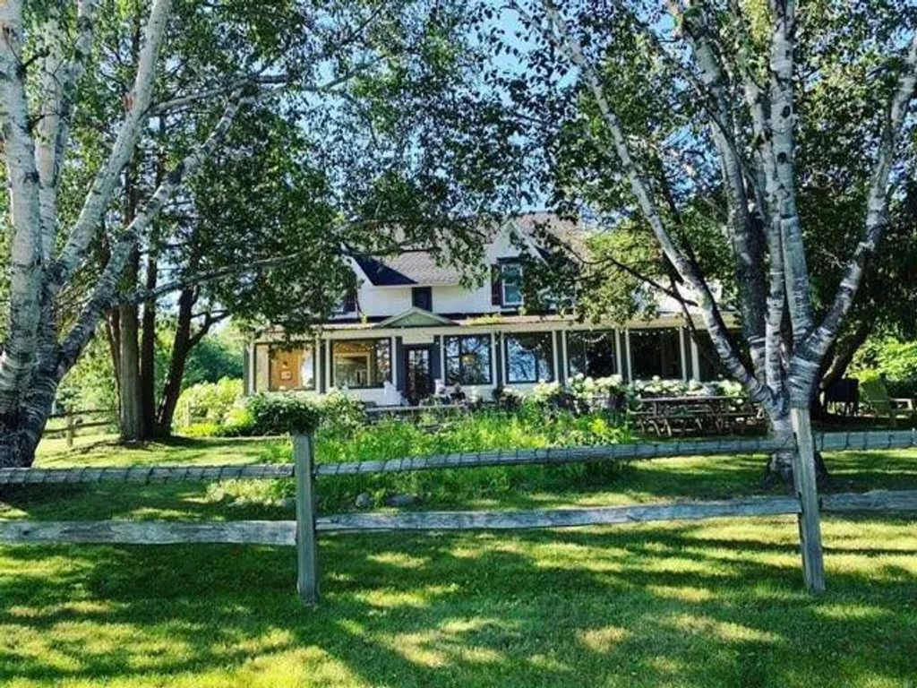 149 E Harbor Highway, ClevelandTownship_Leelanau