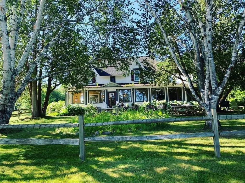 149 E Harbor Highway, ClevelandTownship_Leelanau