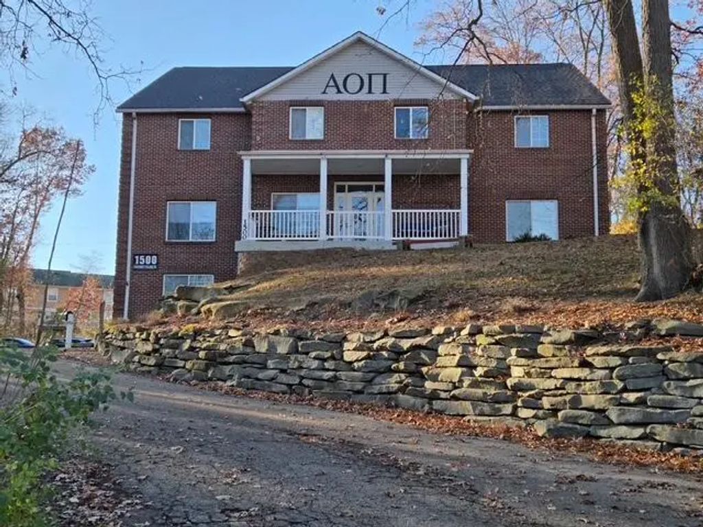 1500 Fraternity Village Drive, KalamazooCity_Kalamazoo