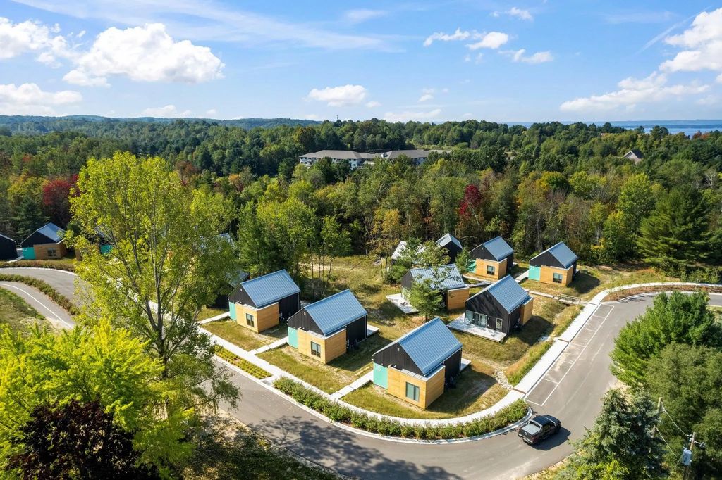 5961 E Oslo Street, AcmeTownship_GrandTraverse