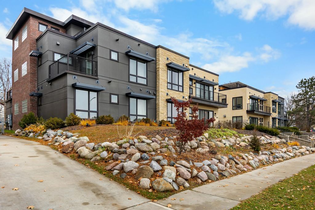 450-462 W Stadium Boulevard, AnnArborCity_Washtenaw