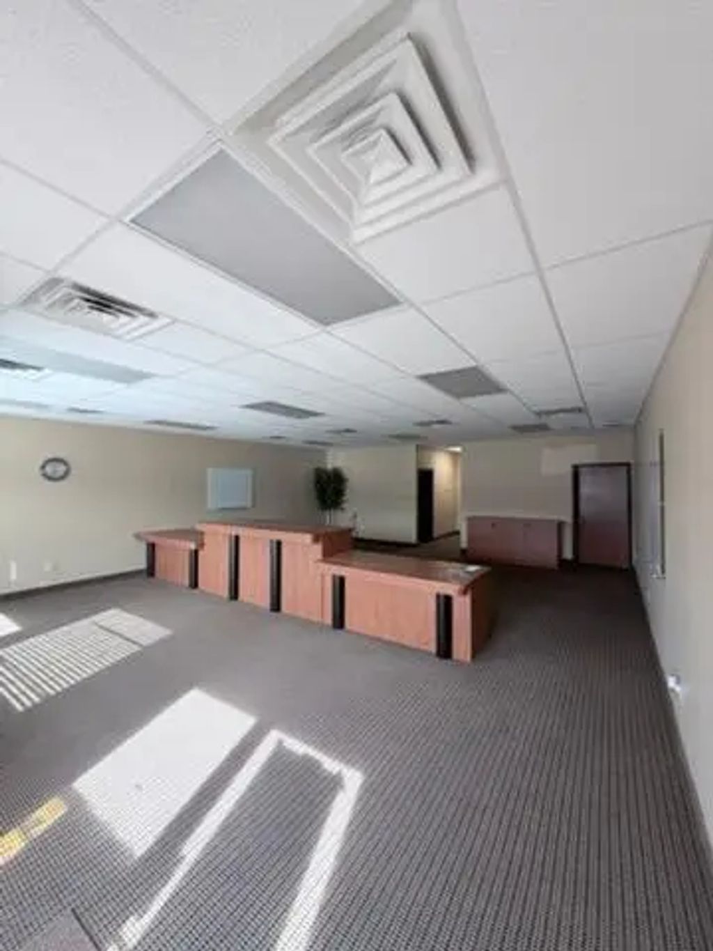 806 Hogsback Road Suite B, AlaiedonTownship_Ingham