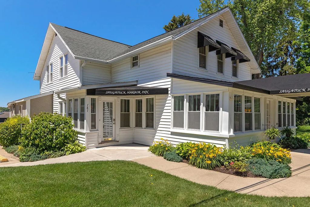 787 Lake Street 11, SaugatuckCity_Allegan