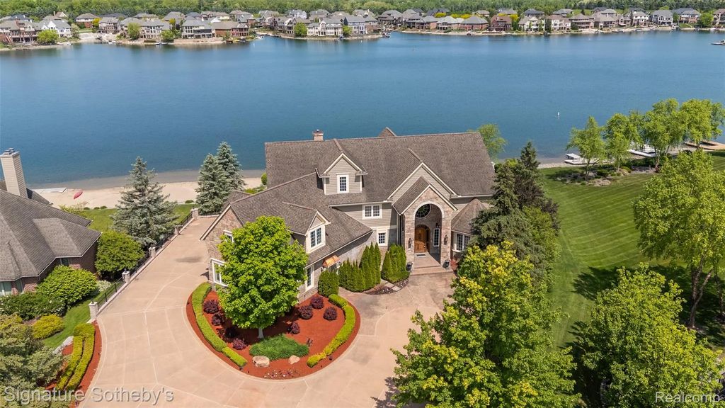 10611 Lighthouse Point, GreenOakTownship_Livingston