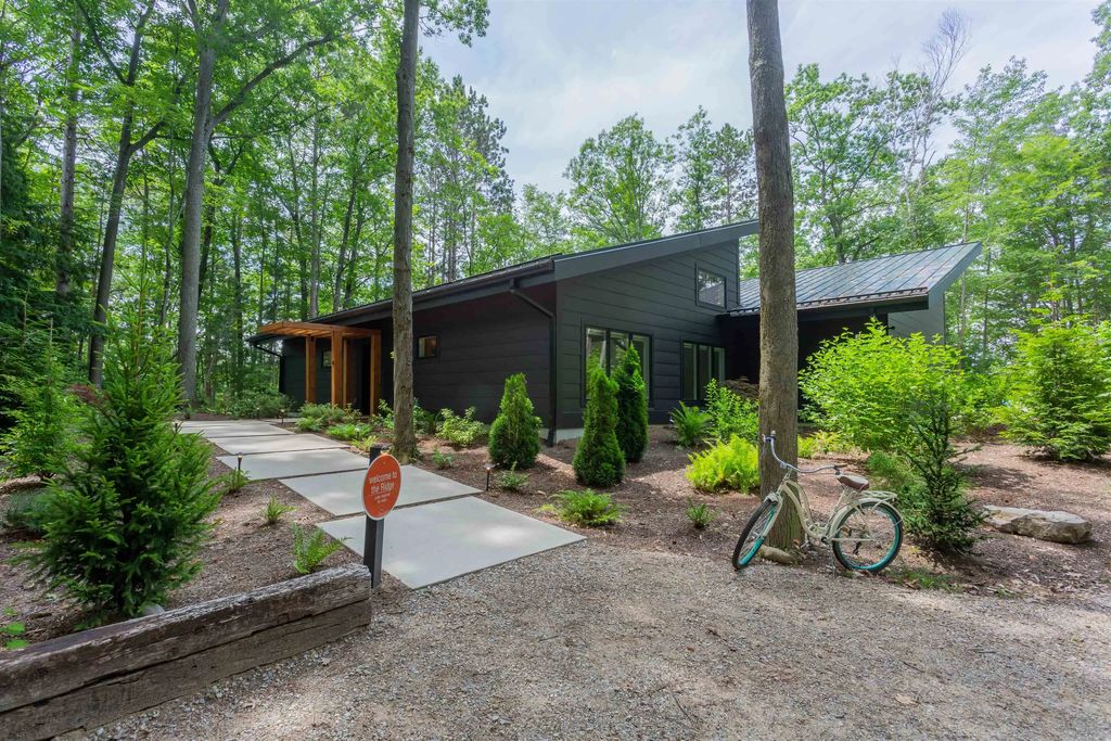 7103 Lake View Ridge, AlmiraTownship_Benzie