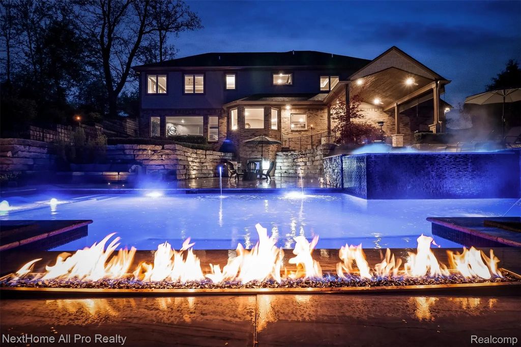 12385 Boulder Pass Drive, BrightonTownship_Livingston