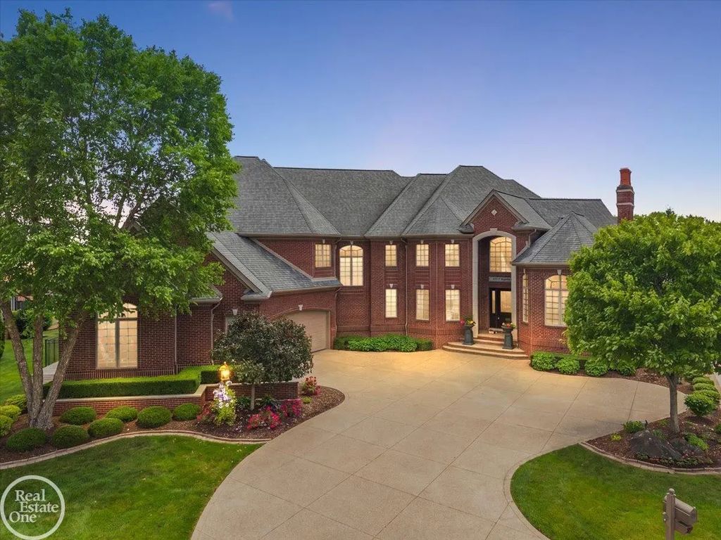 49515 Regatta Street, ChesterfieldTownship_Macomb