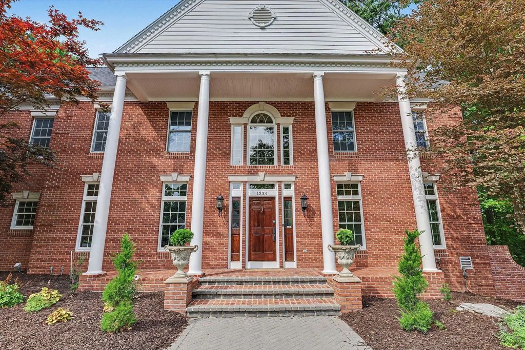 1233 Ballybunion Court Se, CascadeCharterTownship_Kent