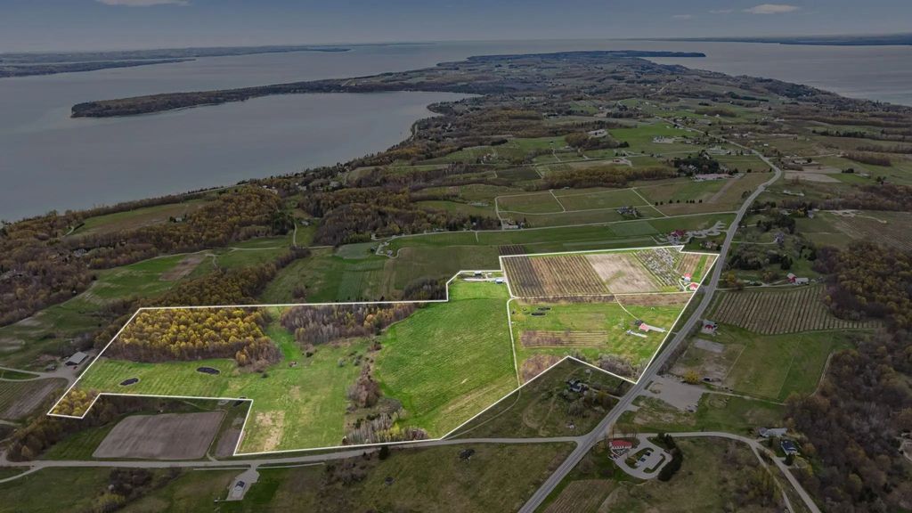 11751 Center Road, PeninsulaTownship_GrandTraverse