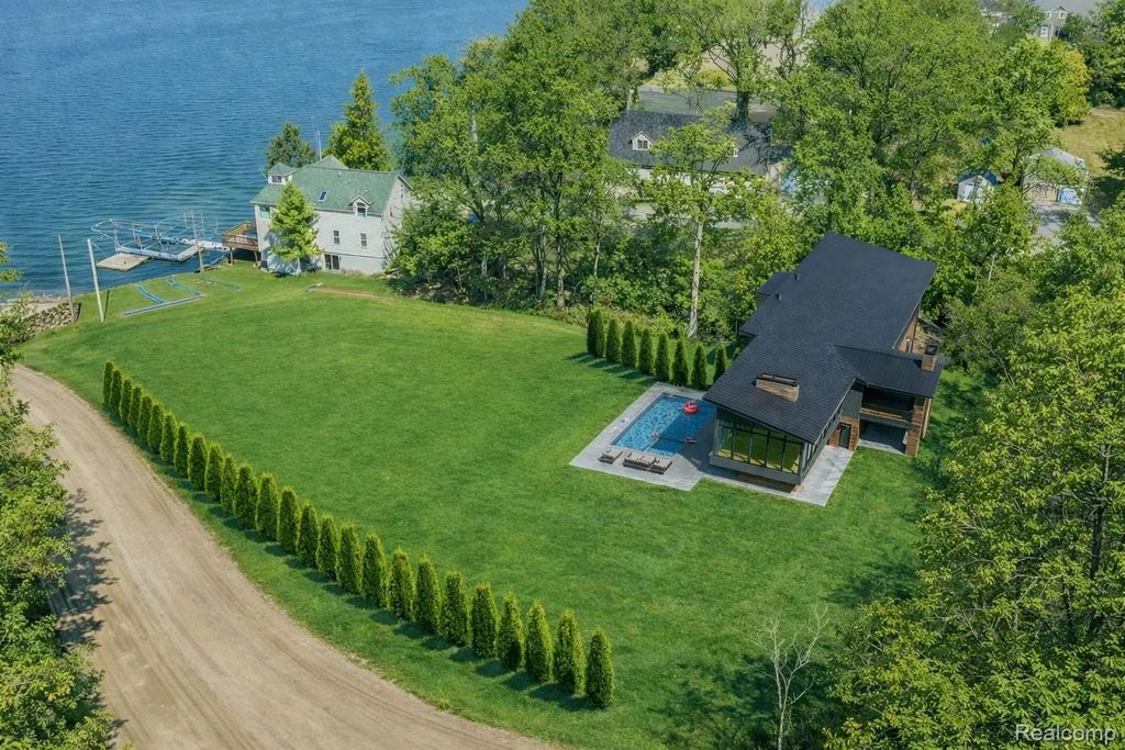 2294 Sonora Drive, FentonCharterTownship_Genesee