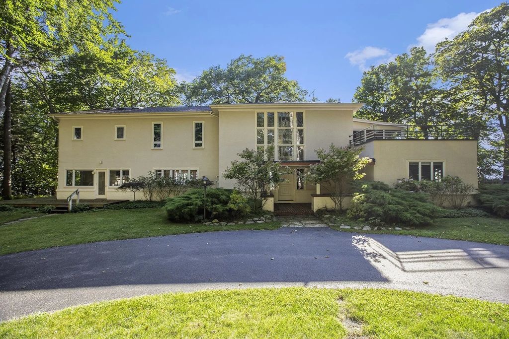 501 Michigan Avenue, FrankfortCity_Benzie