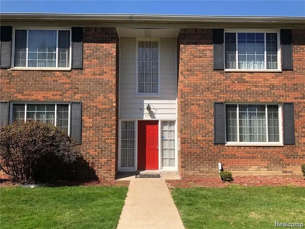 25319 Shiawassee Circle 102, SouthfieldCity_Oakland