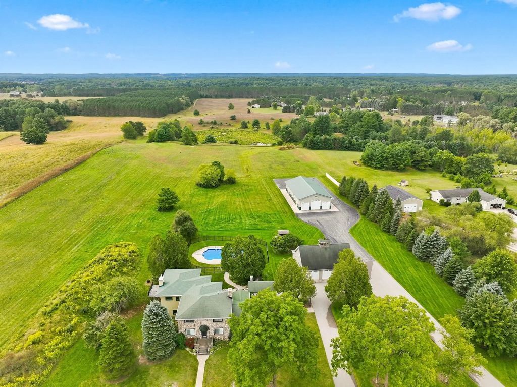 6801 Secor Road, LongLakeTownship_GrandTraverse