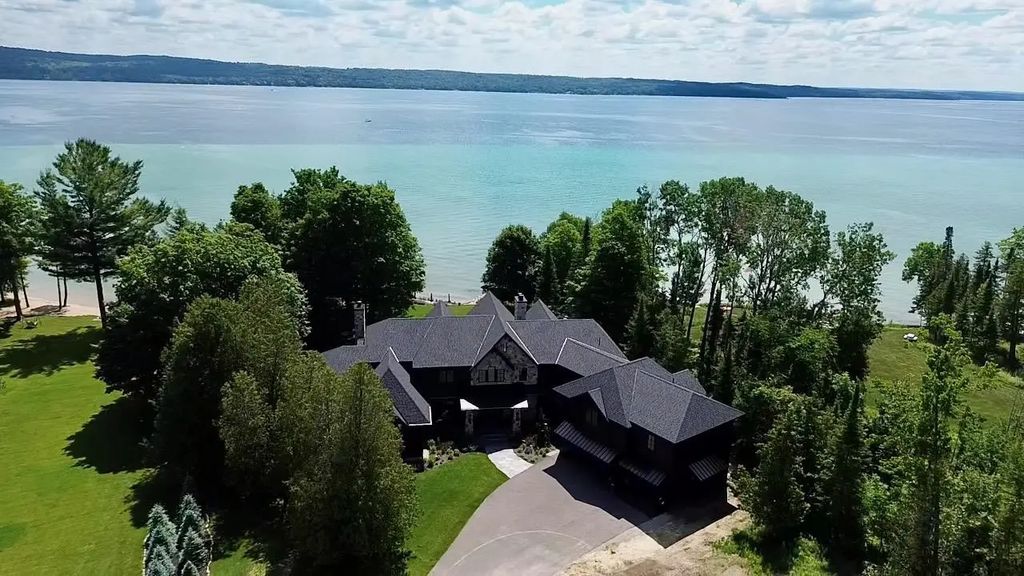 607 Nw Torch Lake Drive, TorchLakeTownship_Antrim
