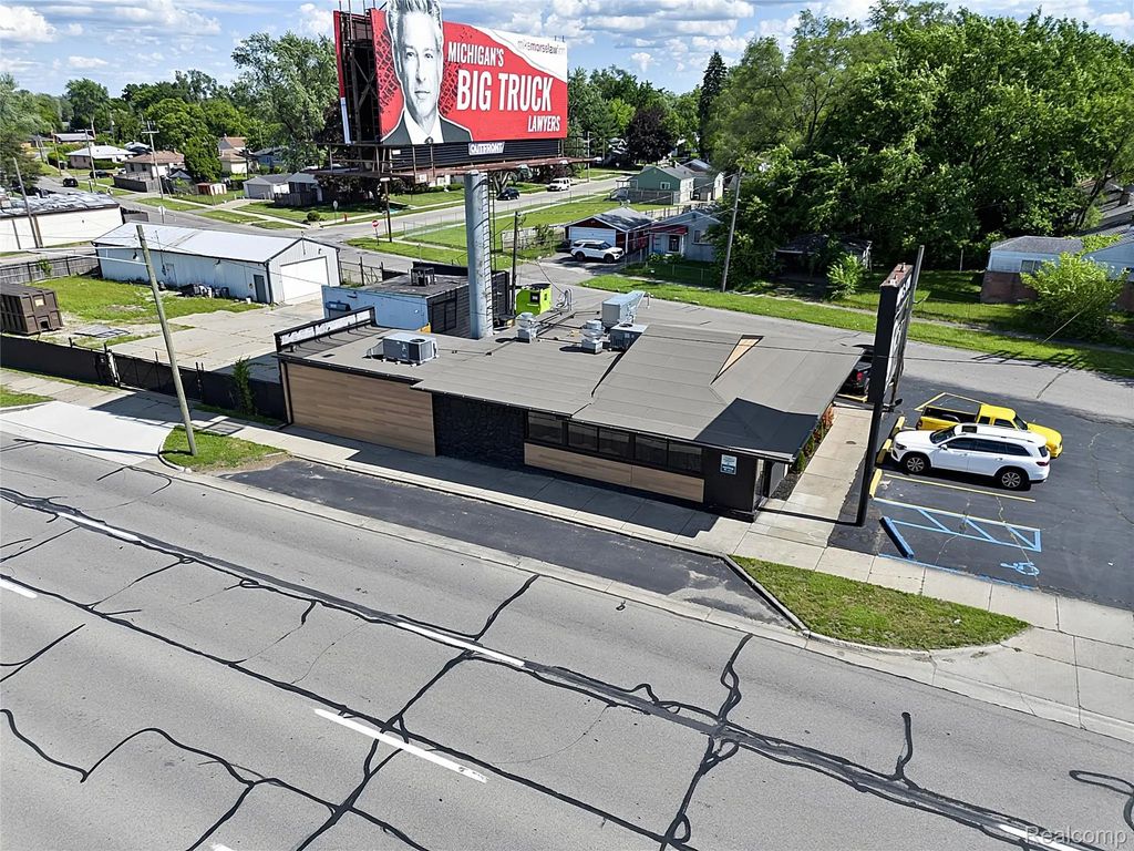 24737 W 8 Mile Road, DetroitCity_Wayne