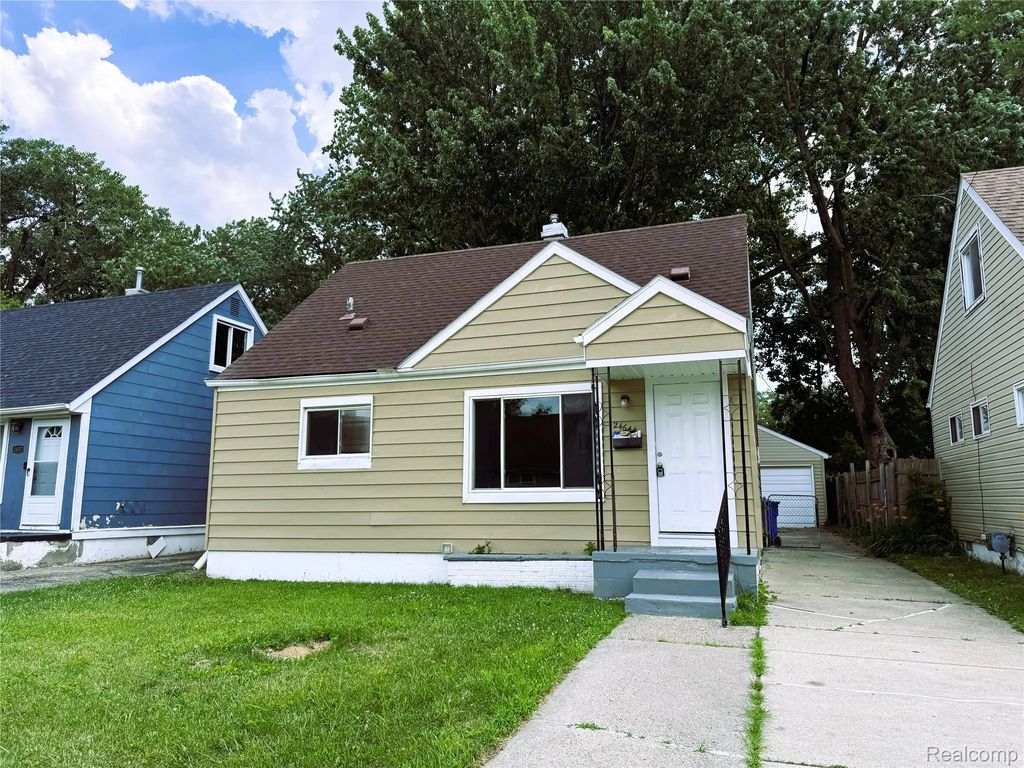 24644 Lauren Avenue, WarrenCity_Macomb