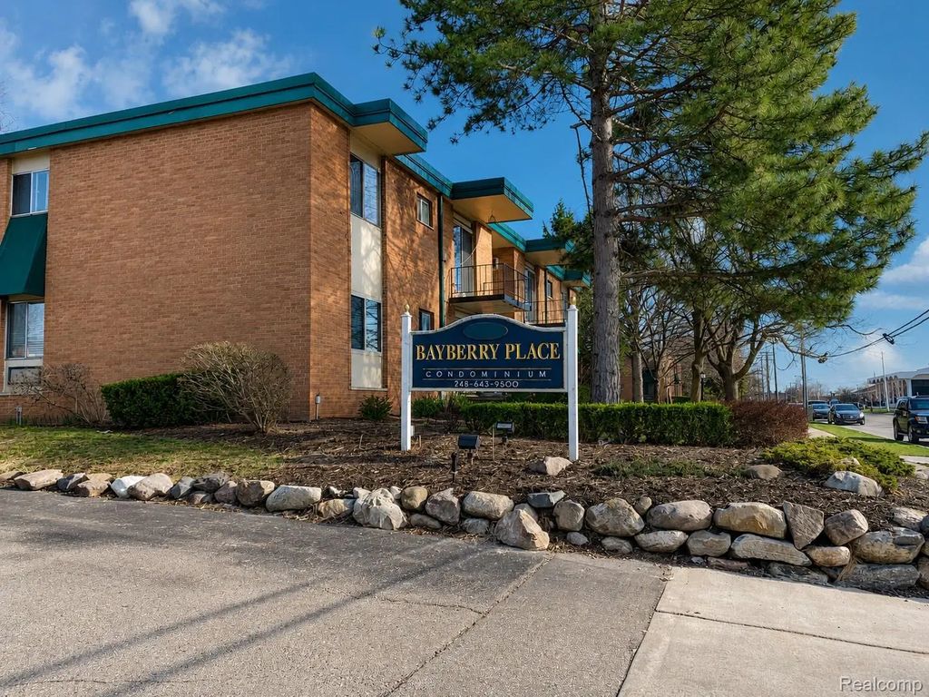 1880 Axtell Drive 2, TroyCity_Oakland