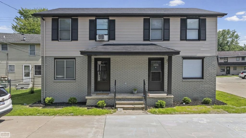 1600 Holland Avenue, PortHuronCity_StClair