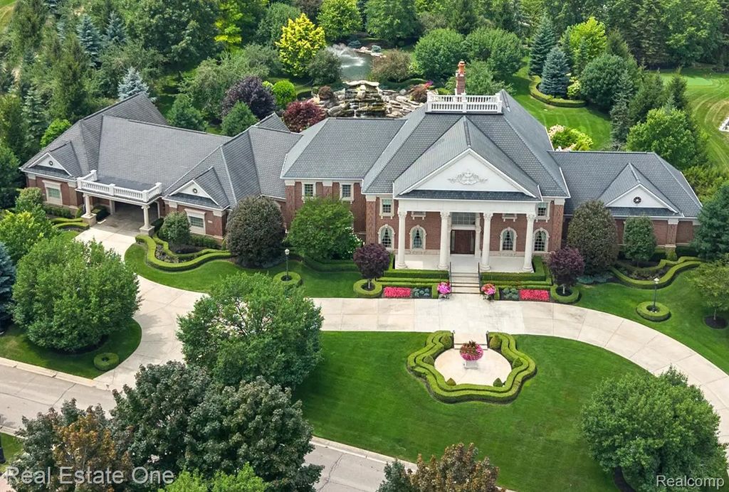 5250 Orchard Ridge Drive, OaklandCharterTownship_Oakland