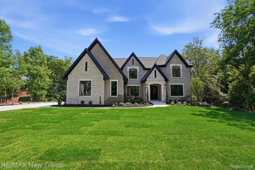 28943 Wintergreen, FarmingtonHillsCity_Oakland