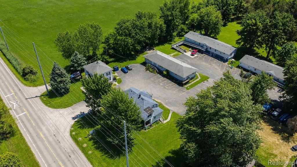36984 Division Rd, RichmondCity_Macomb